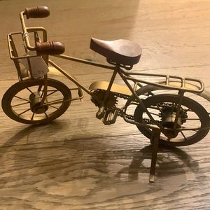 📌SOLD! Small scale metal bicycle art/model.